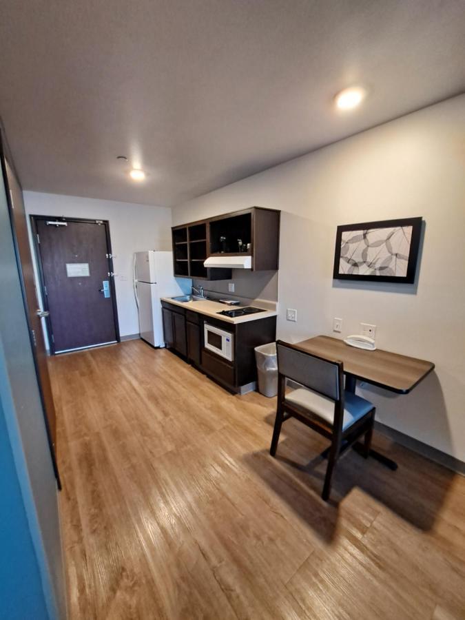 Woodspring Suites Fargo North Near Ndsu Esterno foto